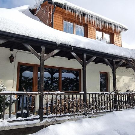 Mountain House Hotel Ustrzyki Dolne Exterior photo