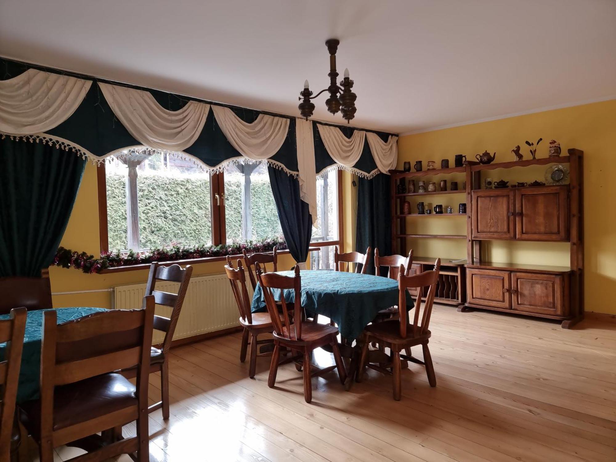 Mountain House Hotel Ustrzyki Dolne Exterior photo