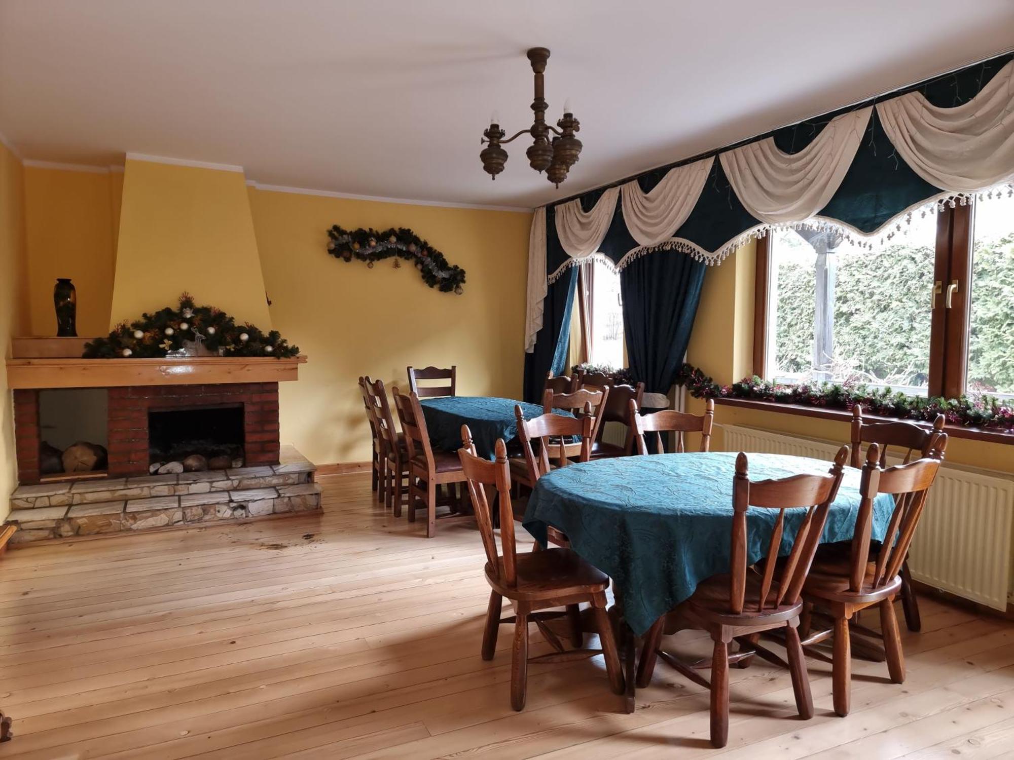 Mountain House Hotel Ustrzyki Dolne Exterior photo